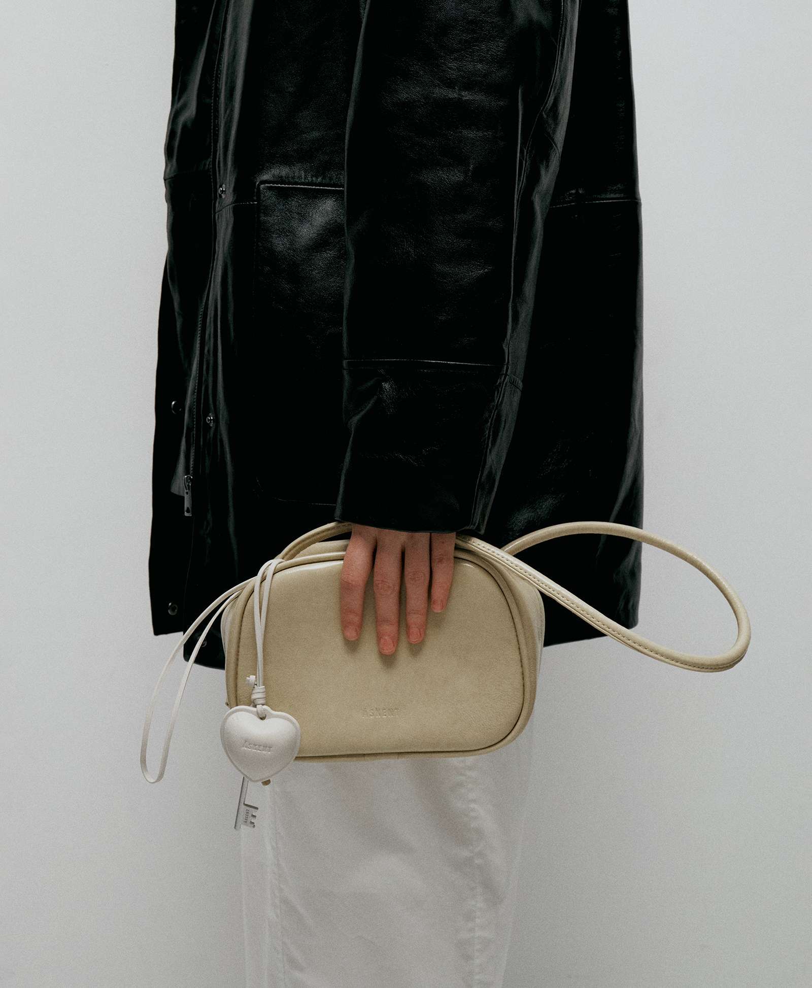 Подвеска KEY TO THE HEART. Вид 1